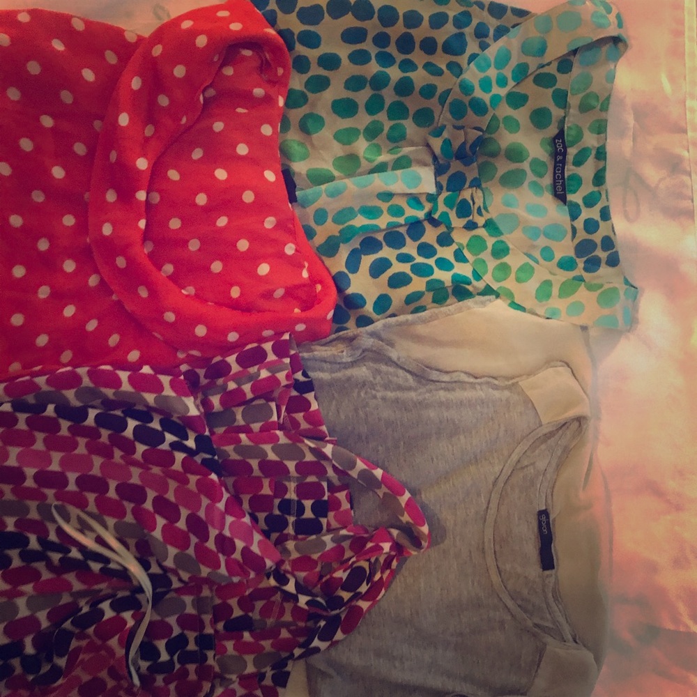 4 Sleeveless blouses